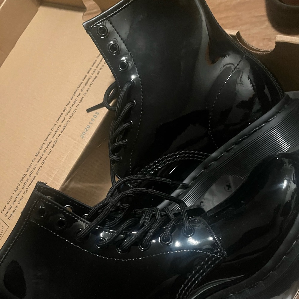 Black Dr Martin Boots